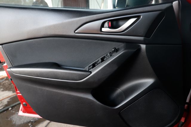 2015 Mazda Mazda3 4dr Sedan Automatic i SV - 23002791 - 36
