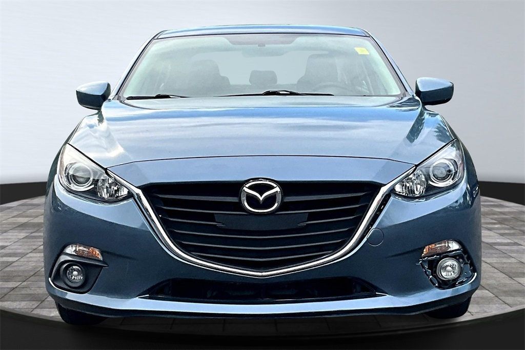 2015 Mazda Mazda3 Sedan Touring photo 2