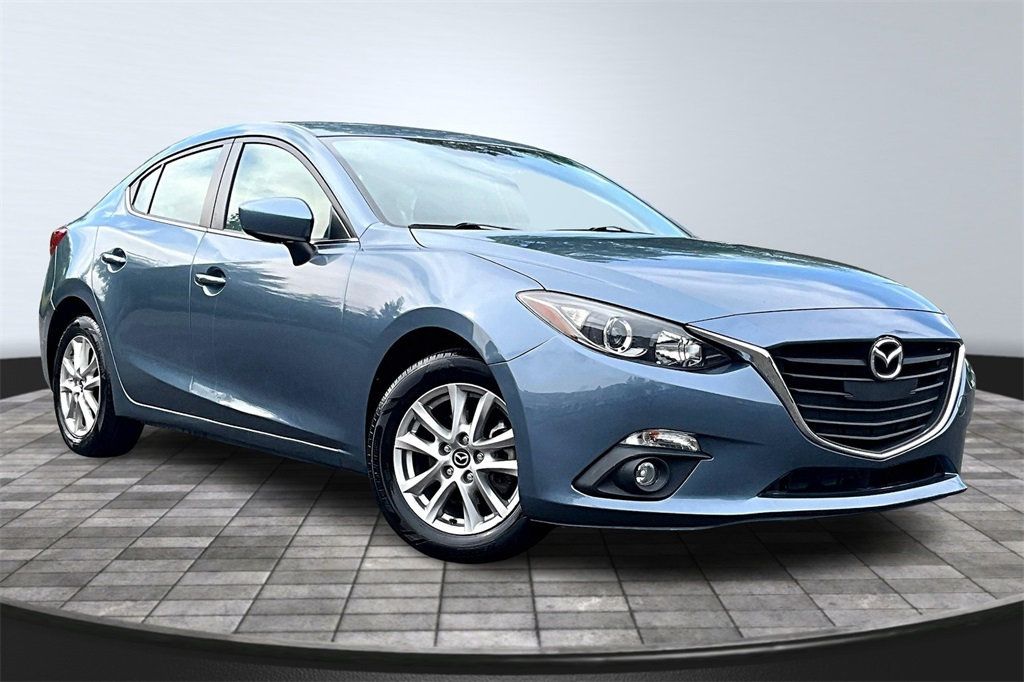 2015 Mazda Mazda3 Sedan Touring photo 3