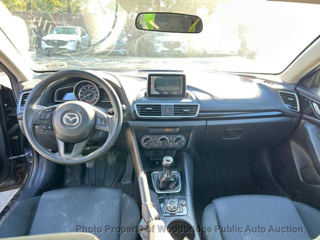 2015 Mazda Mazda3 4dr Sedan Manual i Sport - 23101529 - 3