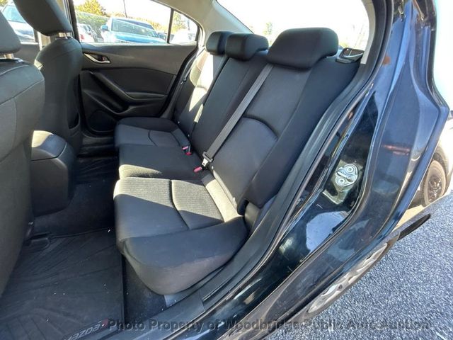 2015 Mazda Mazda3 4dr Sedan Manual i Sport - 23101529 - 5