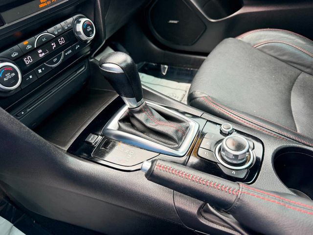 2015 Mazda Mazda3 5dr Hatchback Automatic s Grand Touring - 23020080 - 34