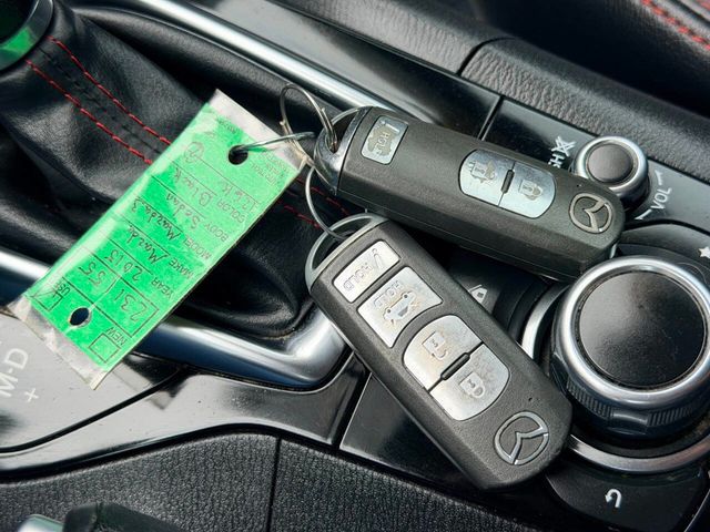 2015 Mazda Mazda3 5dr Hatchback Automatic s Grand Touring - 23020080 - 41