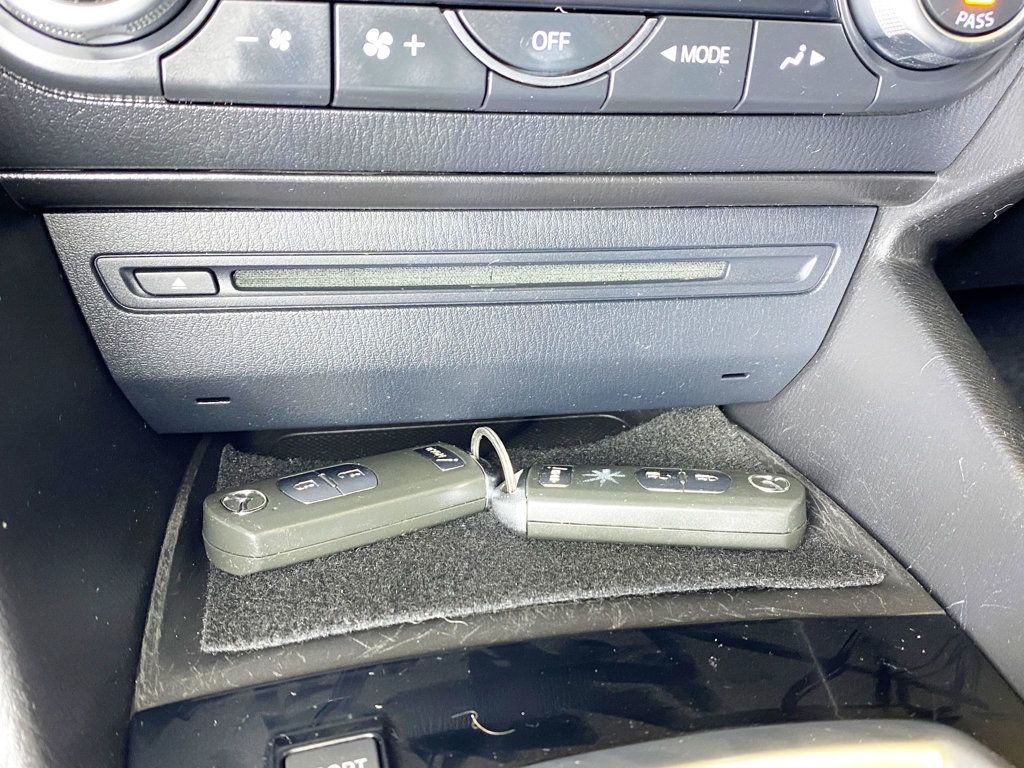 2015 Mazda Mazda3 5dr Hatchback Automatic s Grand Touring - 22964118 - 36