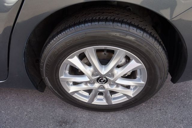 2015 Mazda Mazda3 i TOURING, LOW MILES, PREMIUM WHEELS, CLOTH SEATS - 22988461 - 11