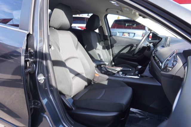 2015 Mazda Mazda3 i TOURING, LOW MILES, PREMIUM WHEELS, CLOTH SEATS - 22988461 - 19