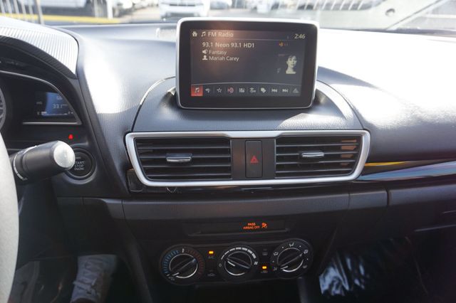 2015 Mazda Mazda3 i TOURING, LOW MILES, PREMIUM WHEELS, CLOTH SEATS - 22988461 - 26