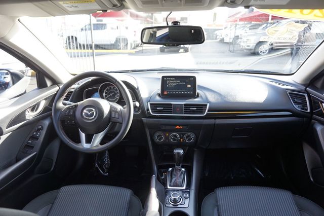 2015 Mazda Mazda3 i TOURING, LOW MILES, PREMIUM WHEELS, CLOTH SEATS - 22988461 - 40