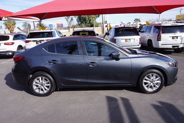 2015 Mazda Mazda3 i TOURING, LOW MILES, PREMIUM WHEELS, CLOTH SEATS - 22988461 - 4