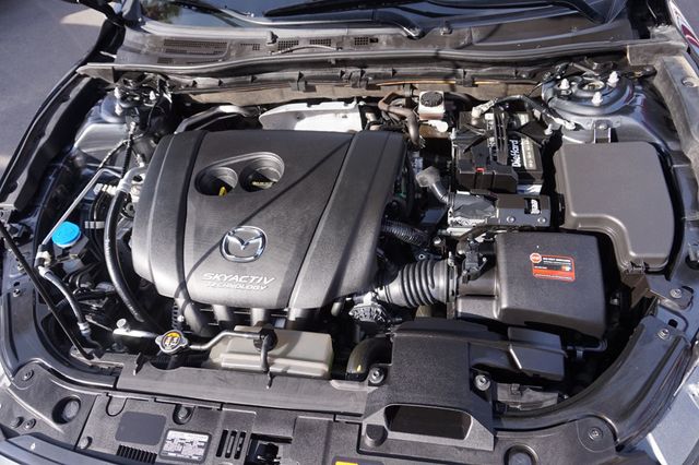 2015 Mazda Mazda3 i TOURING, LOW MILES, PREMIUM WHEELS, CLOTH SEATS - 22988461 - 8