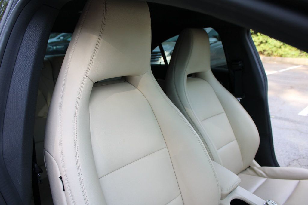 2015 Mercedes Benz CLA 250 photo 21