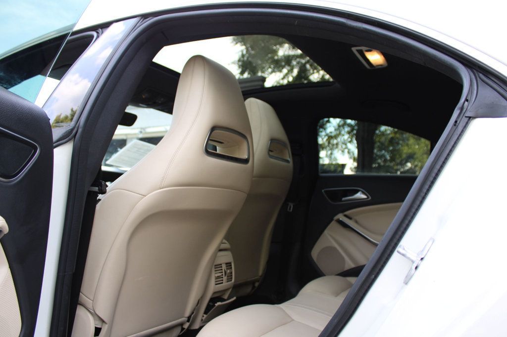 2015 Mercedes Benz CLA 250 photo 22