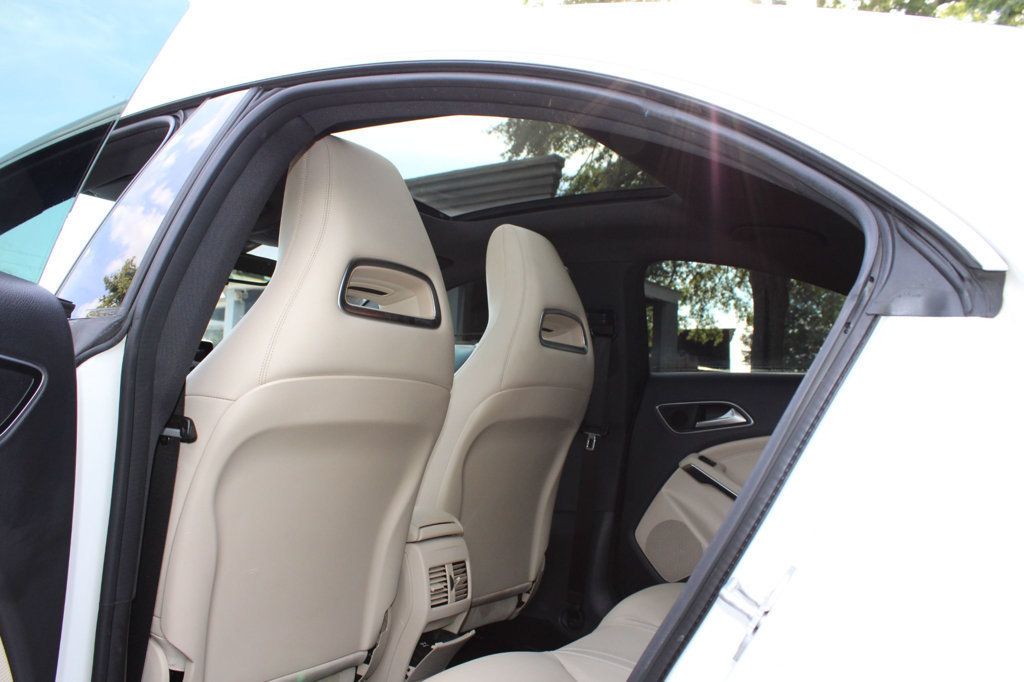 2015 Mercedes Benz CLA 250 photo 24