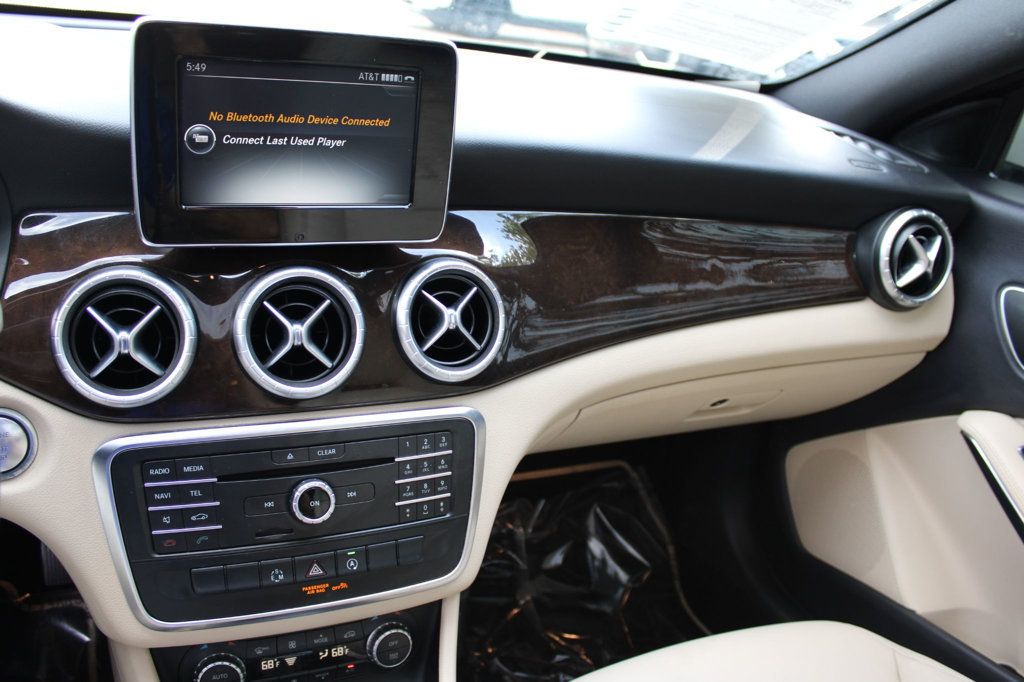 2015 Mercedes Benz CLA 250 photo 26