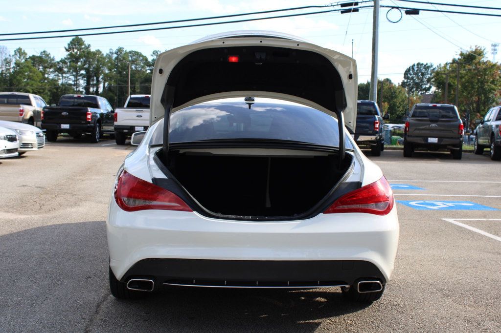 2015 Mercedes Benz CLA 250 photo 9