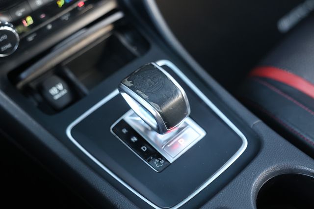 2015 Mercedes-Benz CLA 4dr Sedan CLA 45 AMG 4MATIC - 23000321 - 40