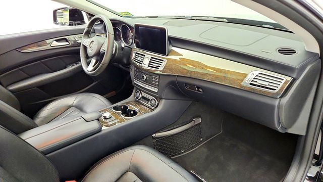 2015 Mercedes-Benz CLS 400 4MATIC w/ Premium 1 Pkg, AIRMATIC & Multicontour Seat - 23090339 - 23