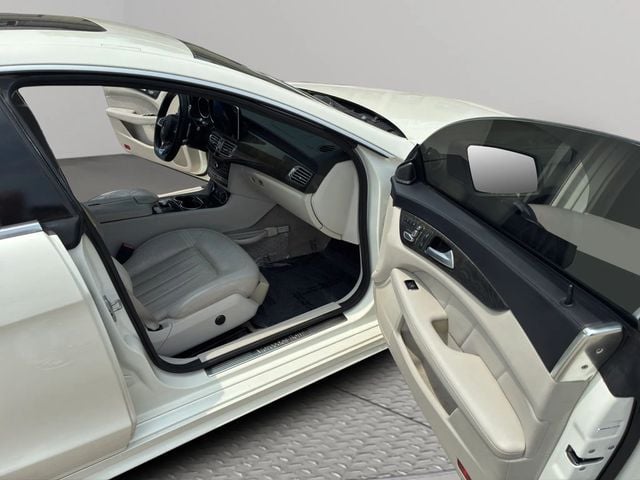 2015 Mercedes-Benz CLS 4dr Sedan CLS 550 RWD - 23057798 - 21