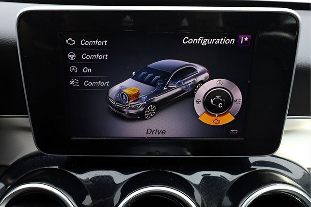 2015 MERCEDES-BENZ C-CLASS 4dr Sedan C 300 4MATIC - 22940770 - 25