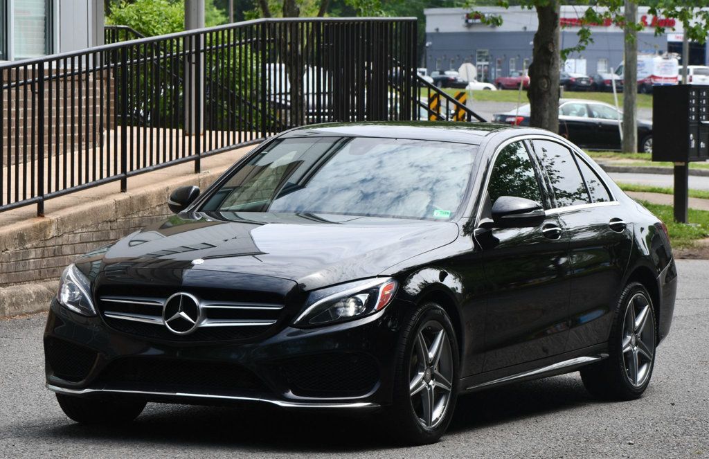 2015 Mercedes Benz C Sedan 300 4MATIC photo 2