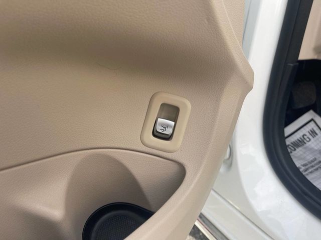 2015 Mercedes-Benz C-Class 4dr Sedan C 300 4MATIC - 22597756 - 25