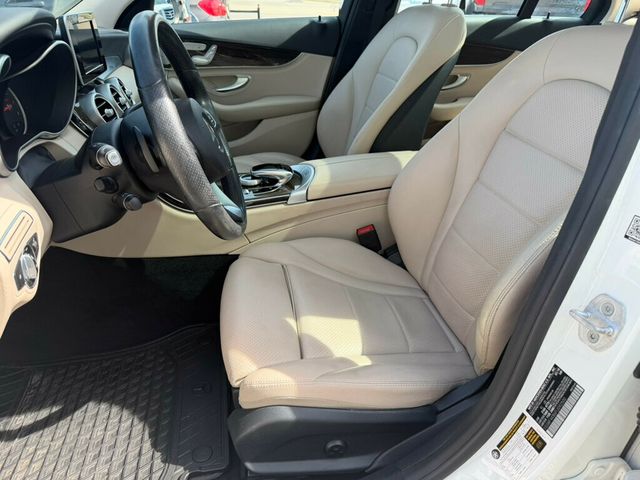 2015 Mercedes-Benz C-Class 4dr Sedan C 300 4MATIC - 22998048 - 1