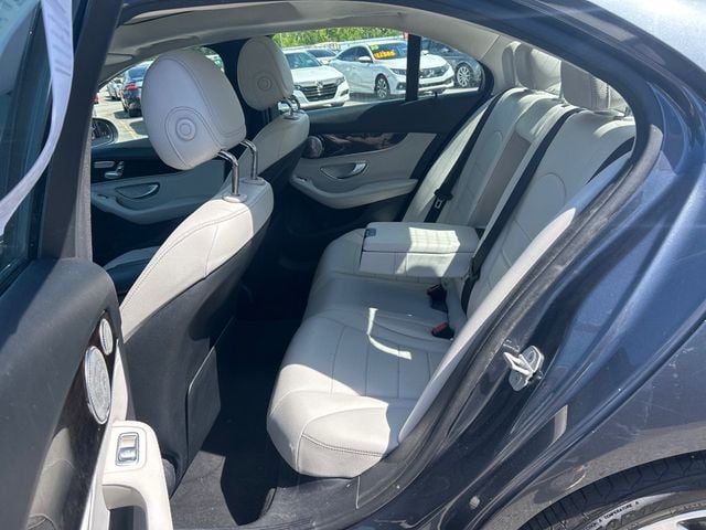 2015 Mercedes-Benz C-Class 4dr Sedan C 300 4MATIC - 23022793 - 6