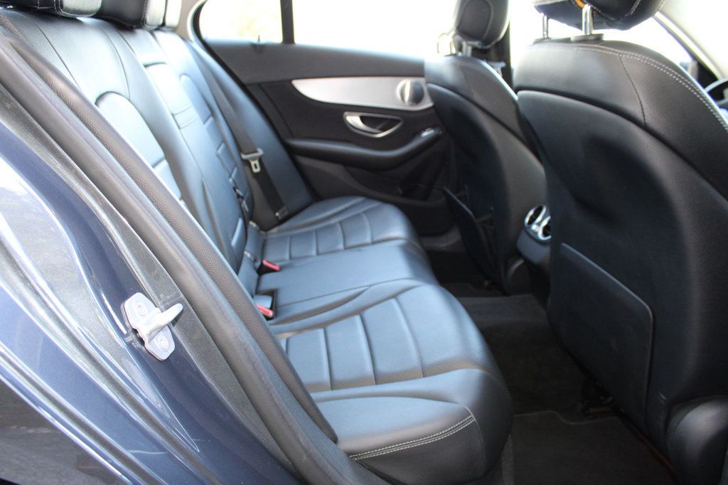 2015 Mercedes Benz C Sedan 300 4MATIC photo 29
