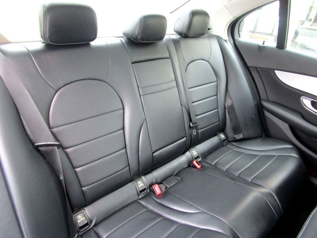 2015 Mercedes-Benz C-Class 4dr Sedan C 300 4MATIC - 22975380 - 16