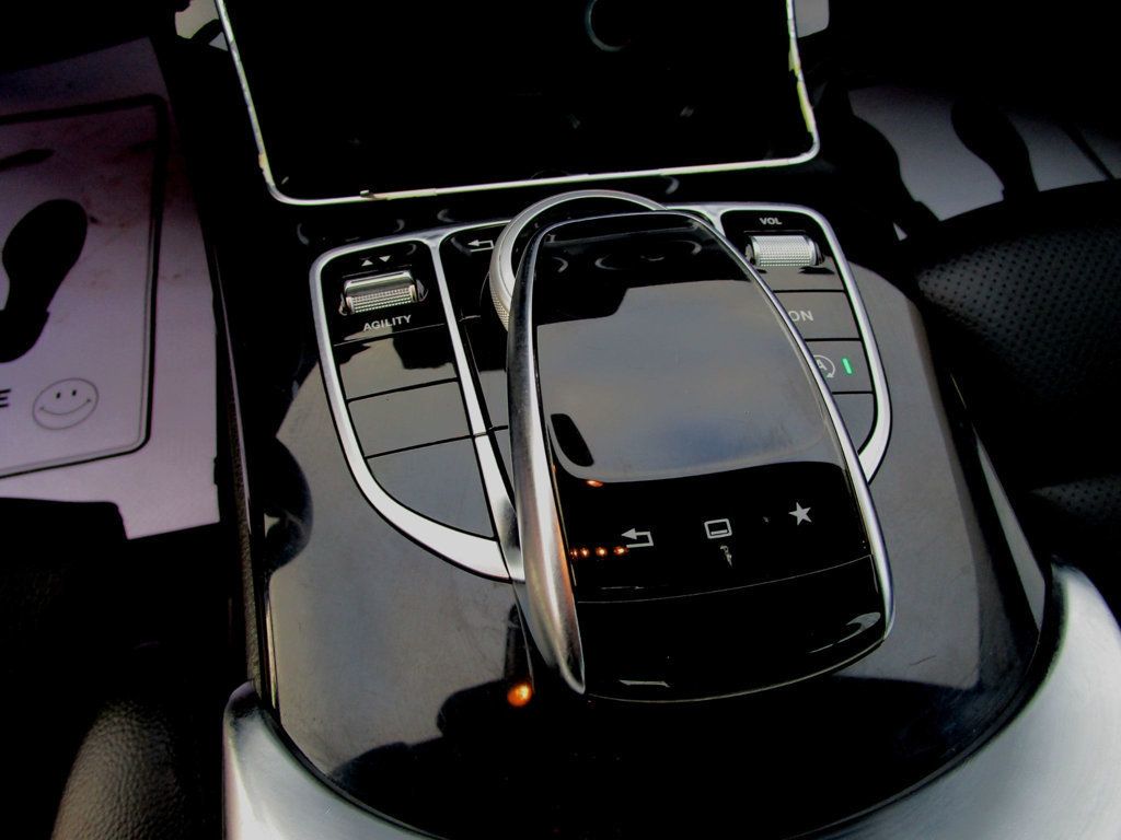 2015 Mercedes-Benz C-Class 4dr Sedan C 300 4MATIC - 22975380 - 19