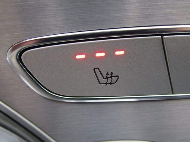 2015 Mercedes-Benz C-Class 4dr Sedan C 300 4MATIC - 22975380 - 24