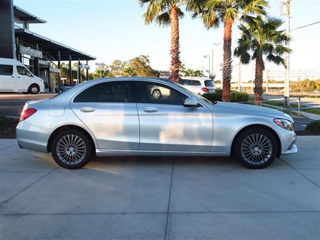 2015 Mercedes-Benz C-Class 4dr Sedan C 300 Luxury 4MATIC - 16993824 - 4