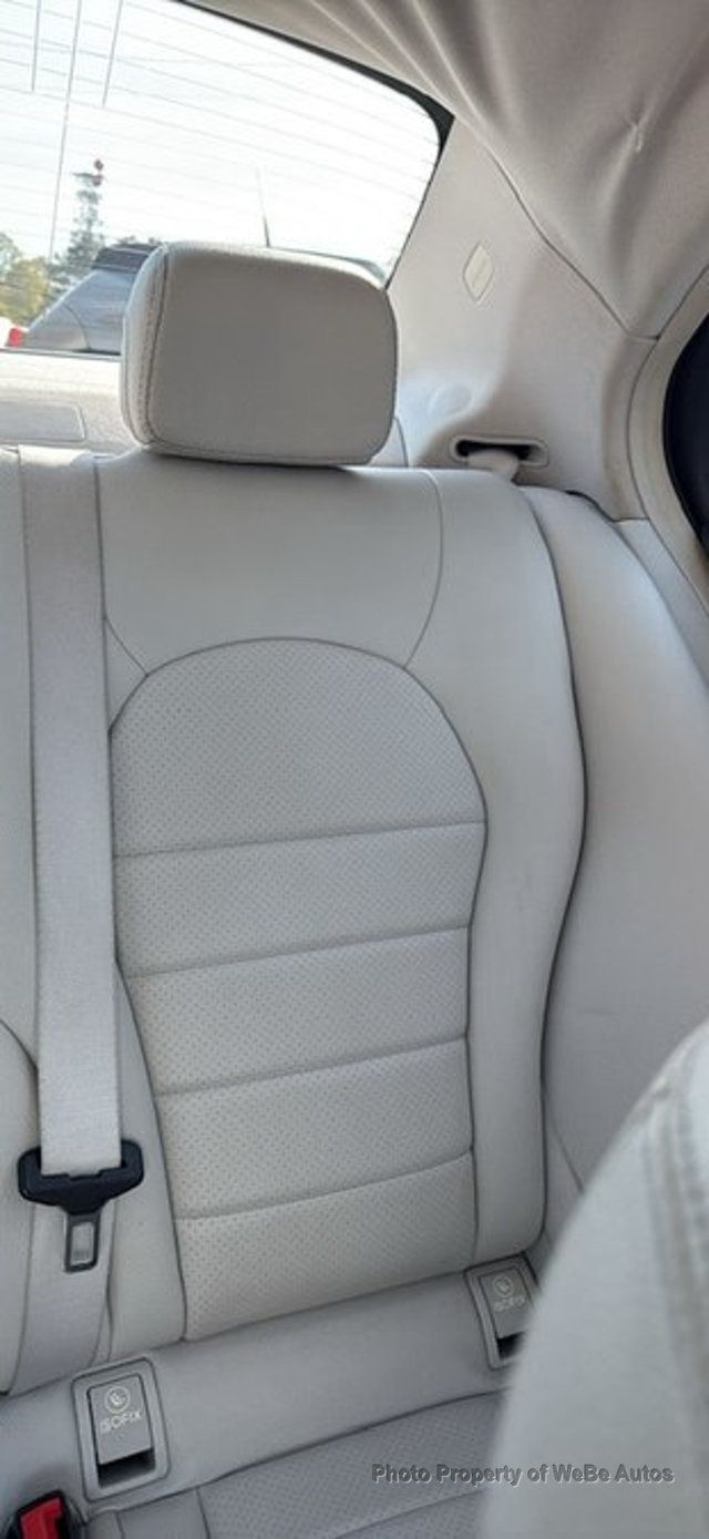 2015 Mercedes-Benz C-Class 4dr Sedan C 300 Luxury 4MATIC - 23023392 - 19