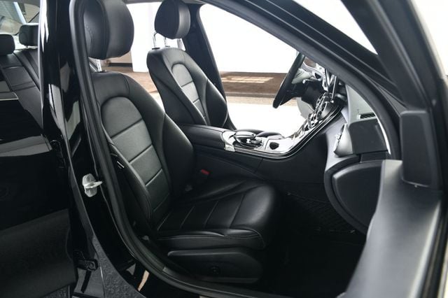 2015 Mercedes-Benz C-Class 4dr Sedan C 300 RWD - 23002192 - 30