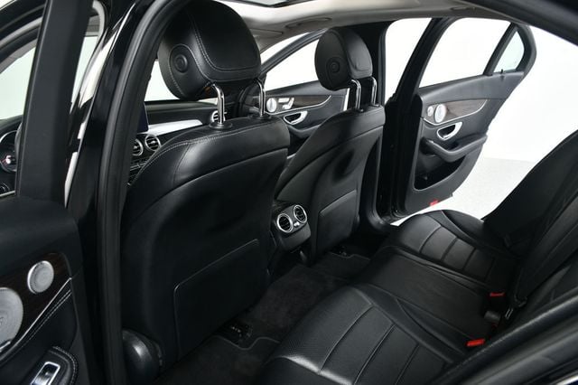 2015 Mercedes-Benz C-Class 4dr Sedan C 300 RWD - 23002192 - 31