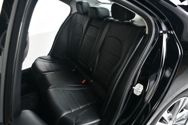 2015 Mercedes-Benz C-Class 4dr Sedan C 300 RWD - 23002192 - 33