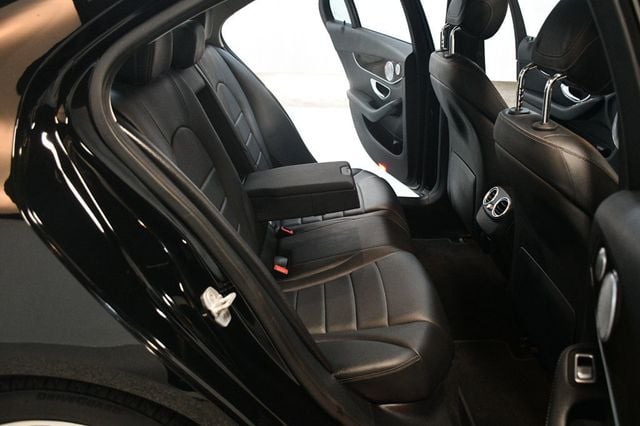 2015 Mercedes-Benz C-Class 4dr Sedan C 300 RWD - 23002192 - 35