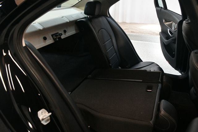2015 Mercedes-Benz C-Class 4dr Sedan C 300 RWD - 23002192 - 39
