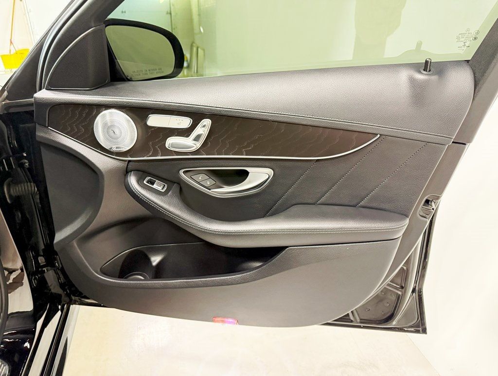 2015 Mercedes-Benz C-Class 4dr Sedan C 400 4MATIC - 22927784 - 40