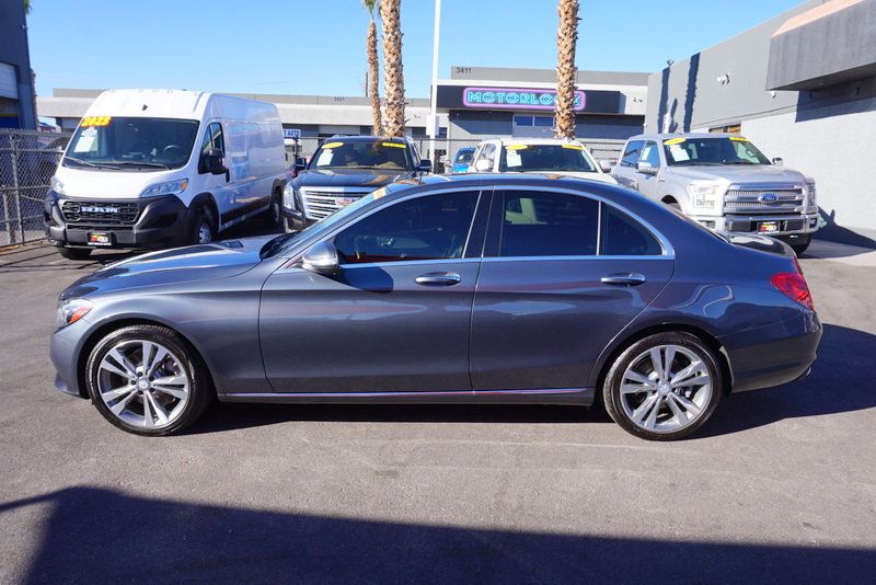 2015 Mercedes Benz C photo 3