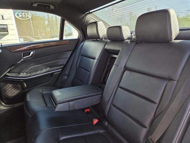 2015 Mercedes-Benz E-Class 4dr Sedan E 350 Sport 4MATIC - 23029829 - 10
