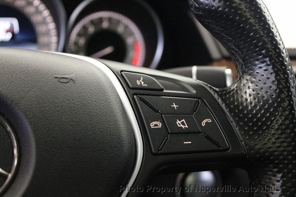 2015 Mercedes Benz E Sedan 400 4MATIC photo 19