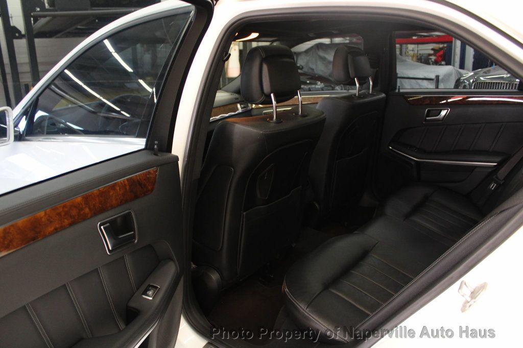 2015 Mercedes Benz E Sedan 400 4MATIC photo 28