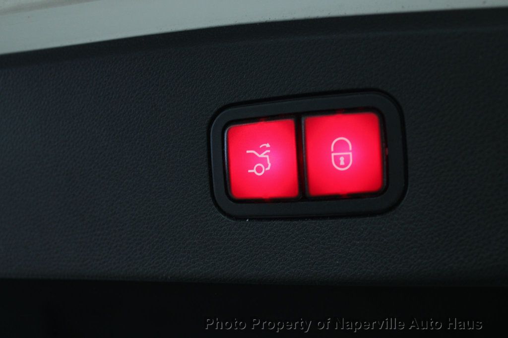 2015 Mercedes Benz E Sedan 400 4MATIC photo 32