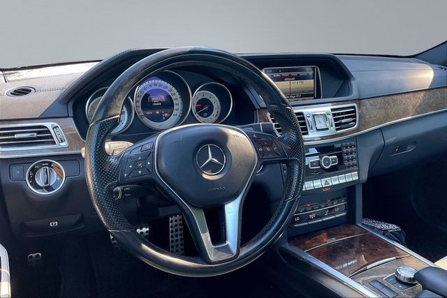 2015 Mercedes-Benz E-Class 4dr Sedan E 400 4MATIC - 23049262 - 10