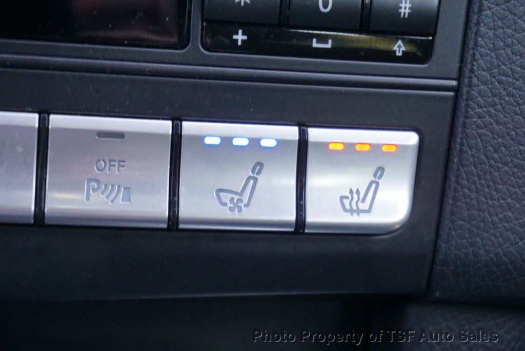 2015 Mercedes Benz E Sedan 400 4MATIC photo 15
