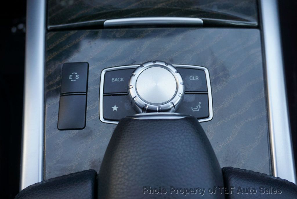 2015 Mercedes Benz E Sedan 400 4MATIC photo 17