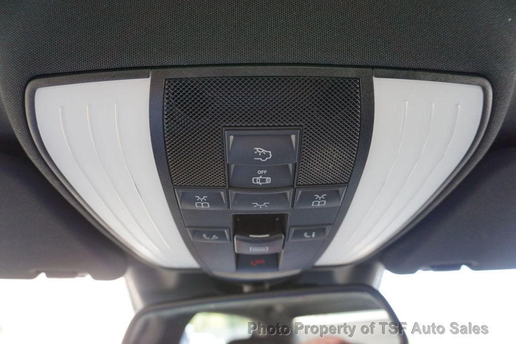 2015 Mercedes Benz E Sedan 400 4MATIC photo 29