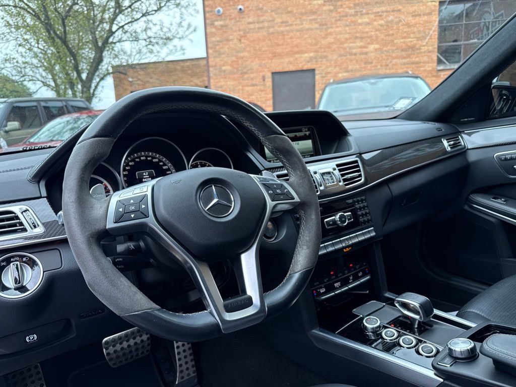 2015 Mercedes-Benz E-Class 4dr Sedan E 63 AMG S-Model 4MATIC - 23061586 - 11