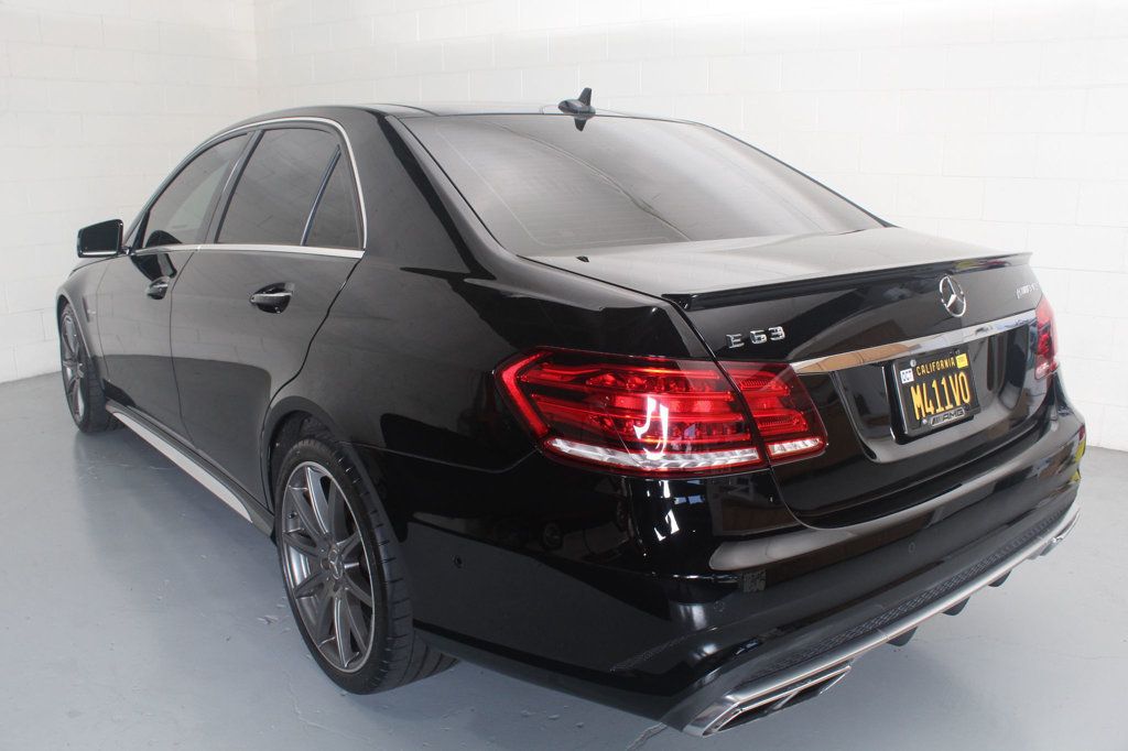 2015 Mercedes Benz E 63 AMG 4MATIC photo 12
